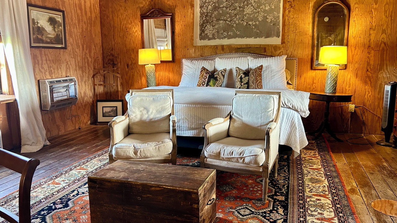 Photo of Bedroom in Clarksdale