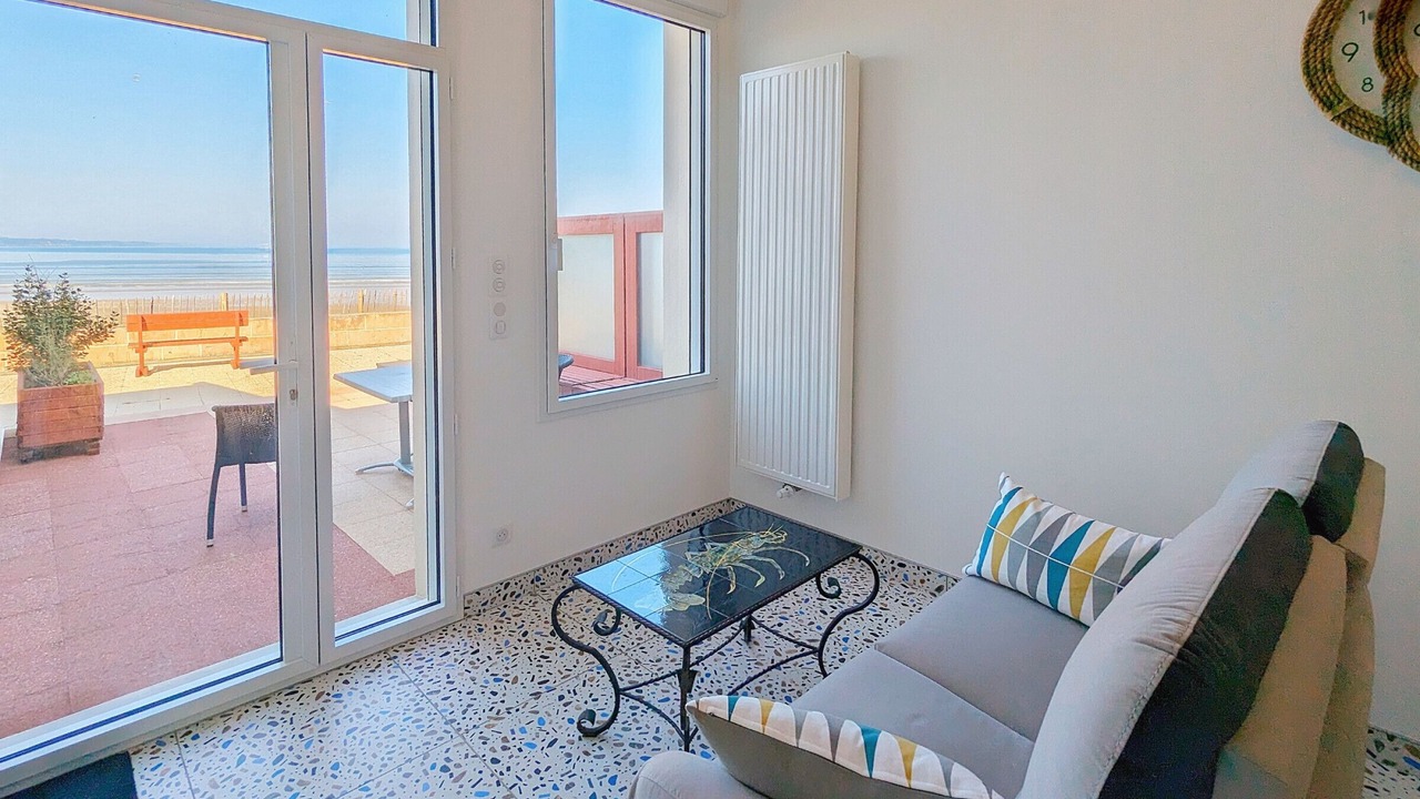 Photo of Livingroom in Plonevez-Porzay