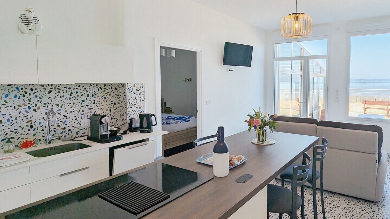 Photo of Kitchen in Plonevez-Porzay