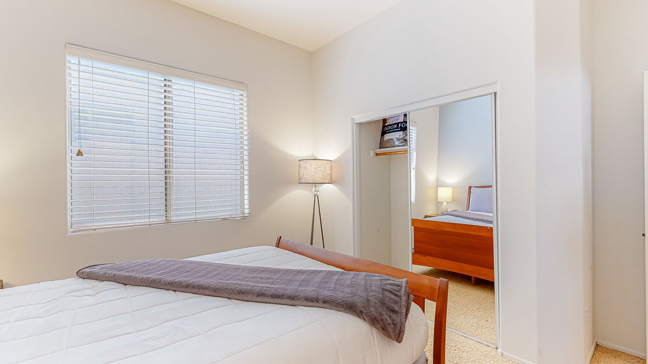 Photo of Bedroom in Foothills Reserve