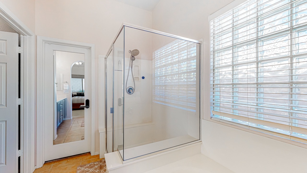 Photo of Bathroom in Foothills Reserve