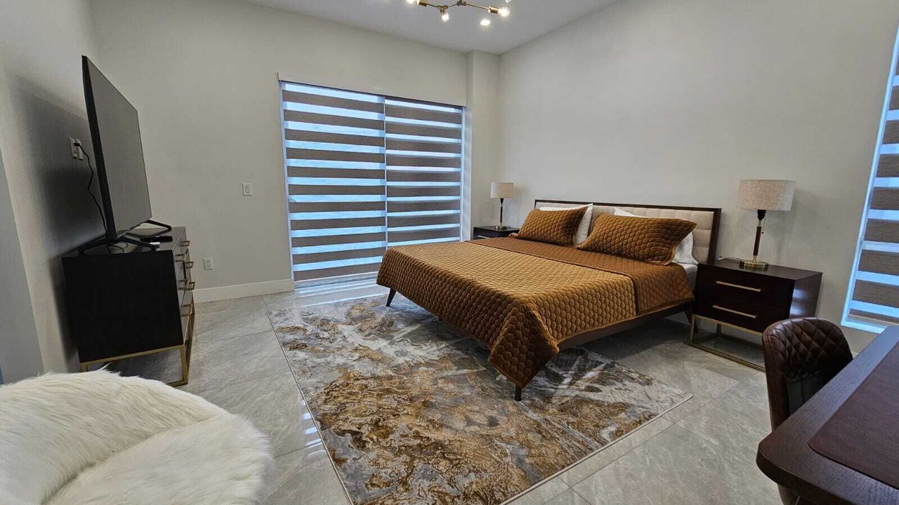 Photo of Bedroom in Coral Way