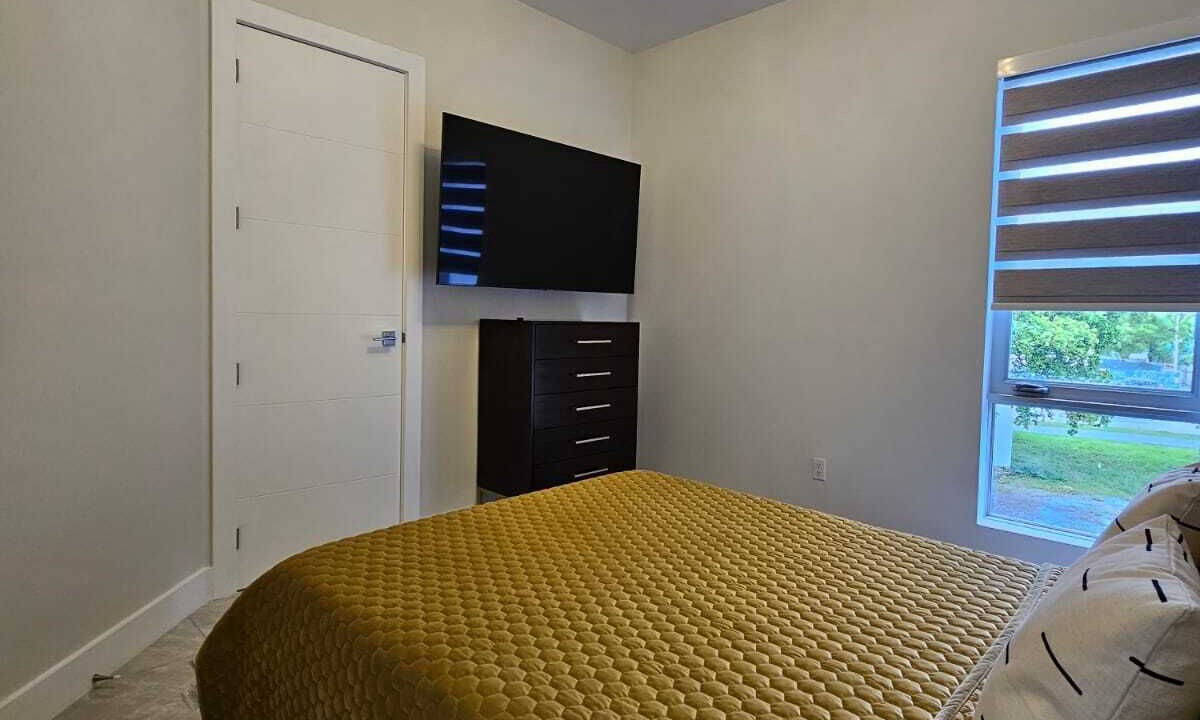 Photo of Bedroom in Coral Way