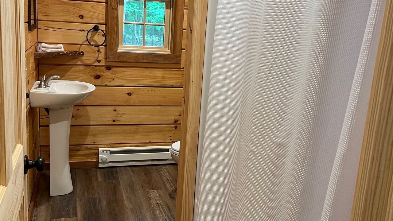 Photo of Bathroom in Jay