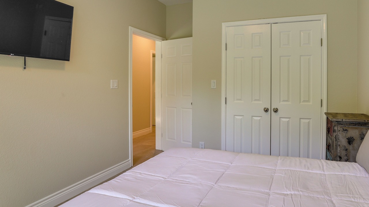 Photo of Bedroom in Seven Coves