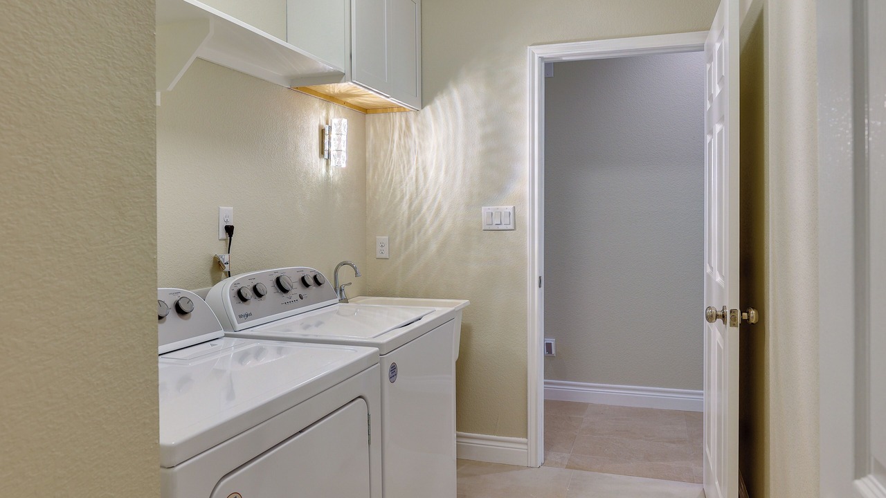 Photo of Bedroom in Seven Coves