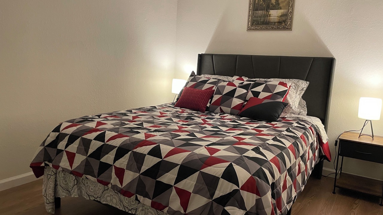 Photo of Bedroom in Hardy