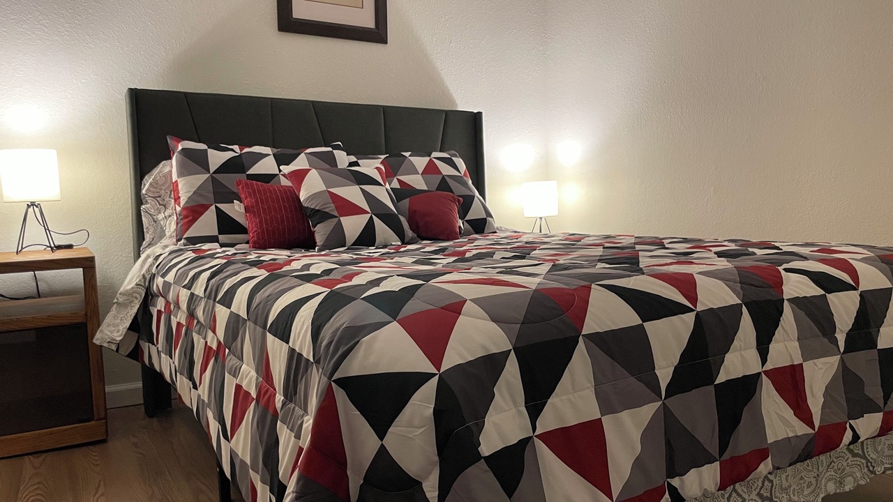 Photo of Bedroom in Hardy