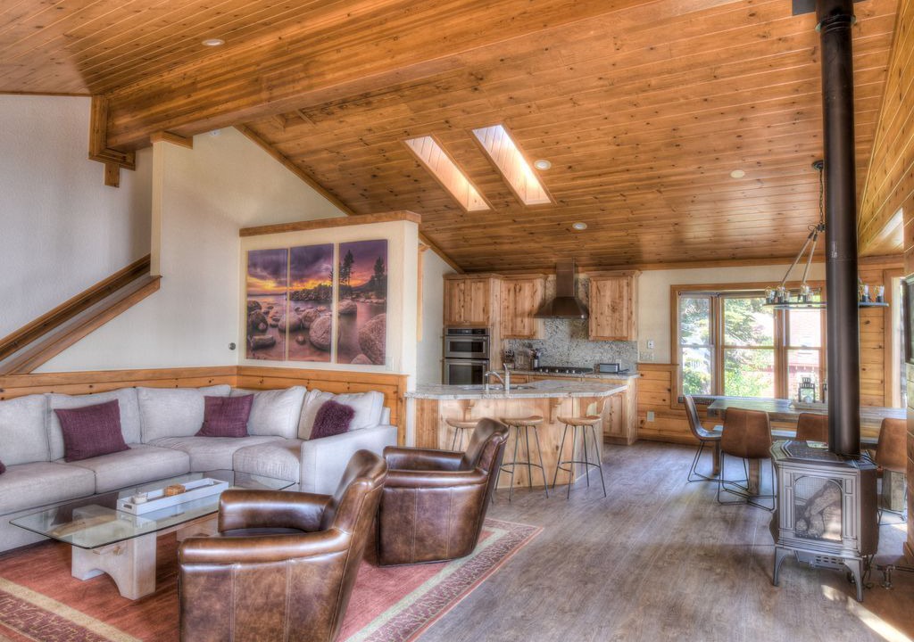 Photo of Bedroom in Carnelian Bay