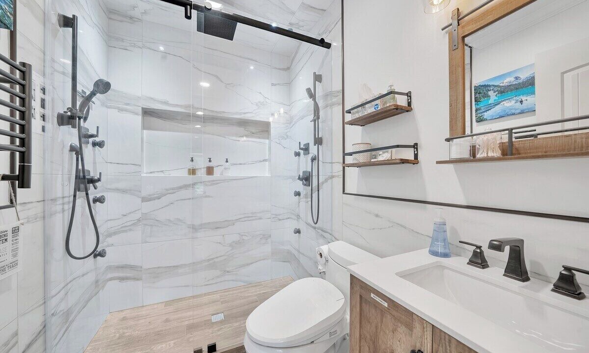 Photo of Bathroom in Highland Lake