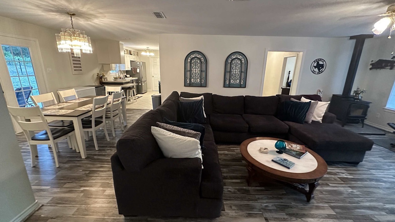 Photo of Livingroom in Kilgore
