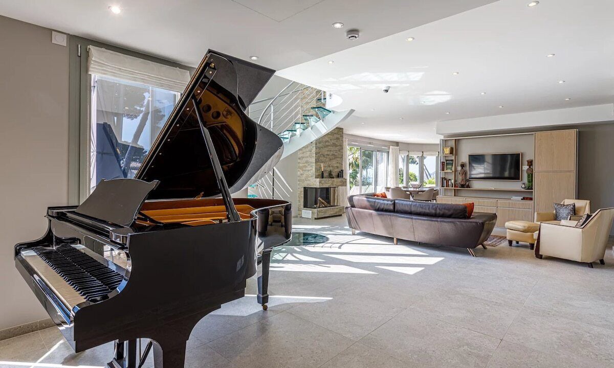 Photo of Others in Antibes