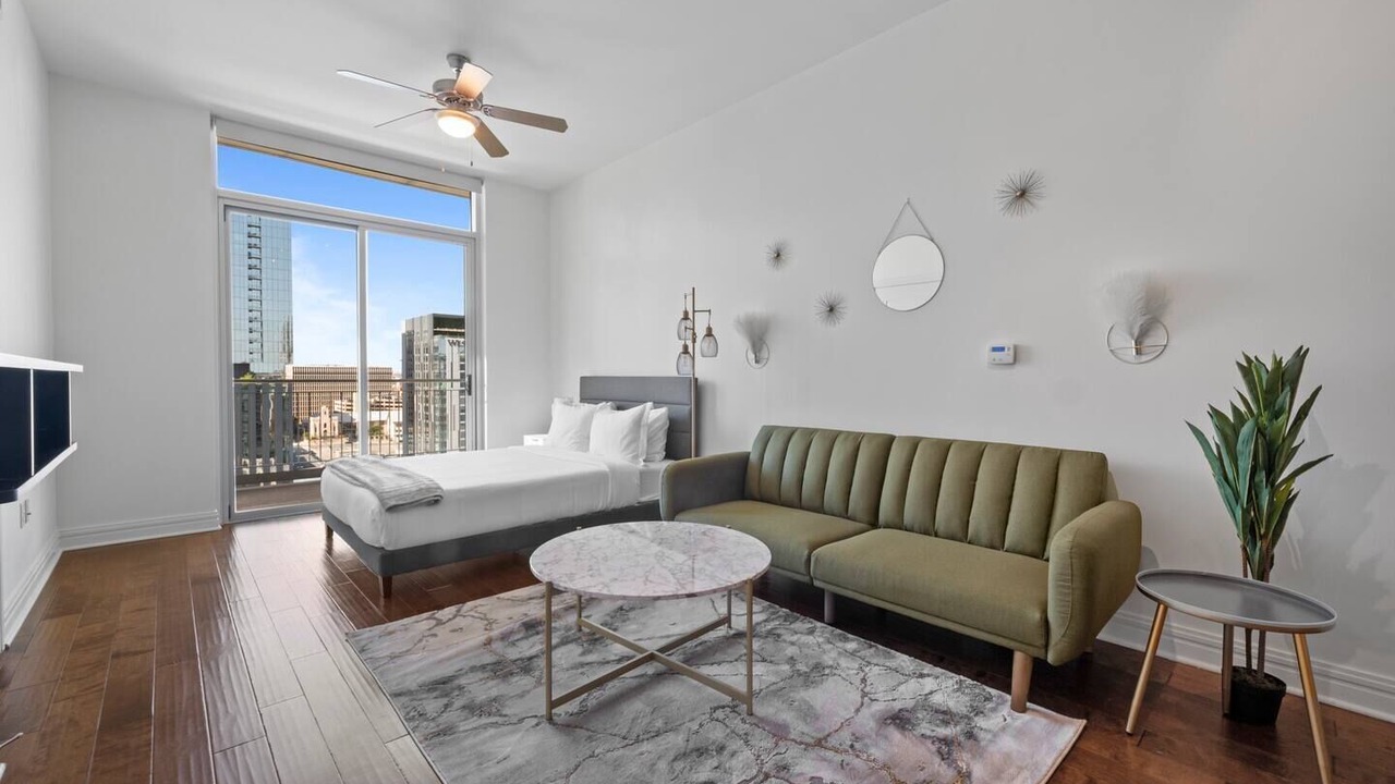 Photo of Livingroom in Waller Creek District