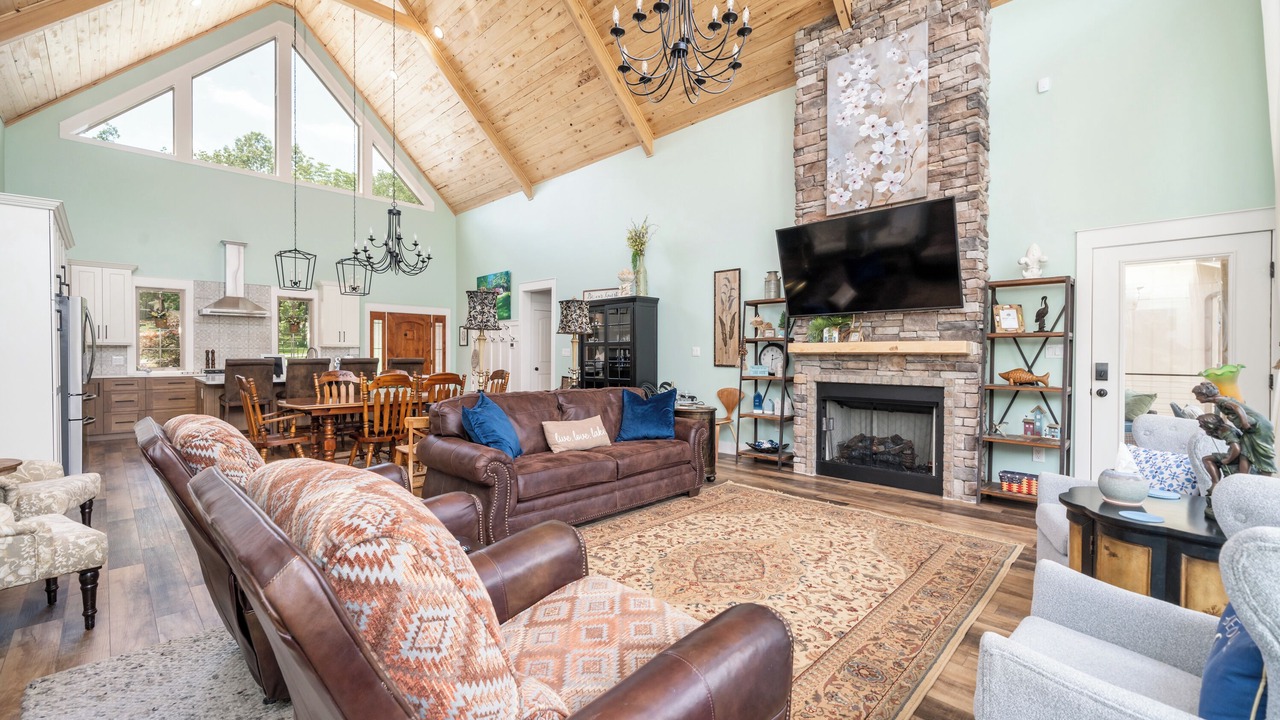 Photo of Livingroom in Cherokee Village