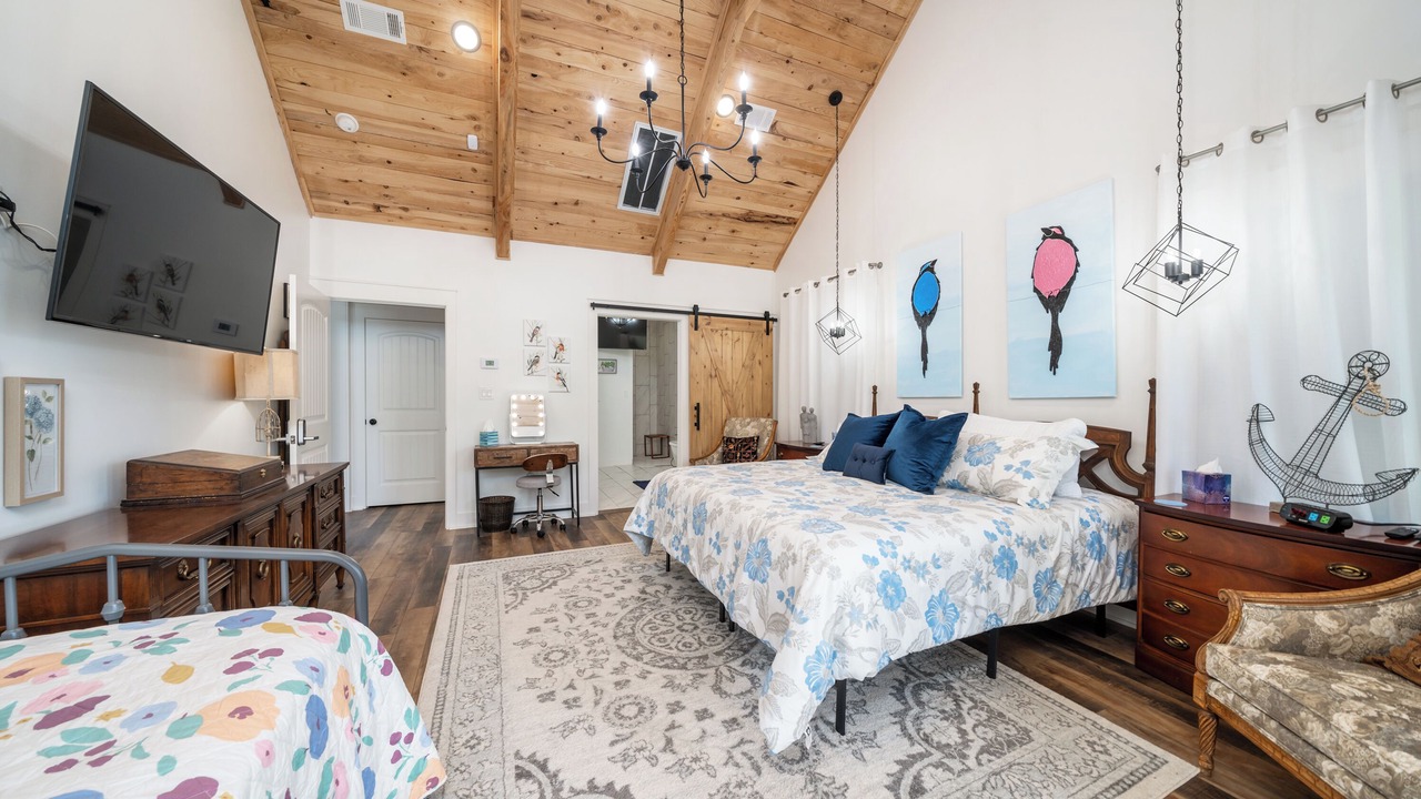 Photo of Bedroom in Cherokee Village