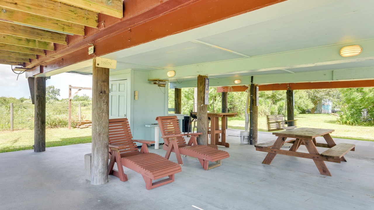 Photo of Outdoor in Crystal Beach