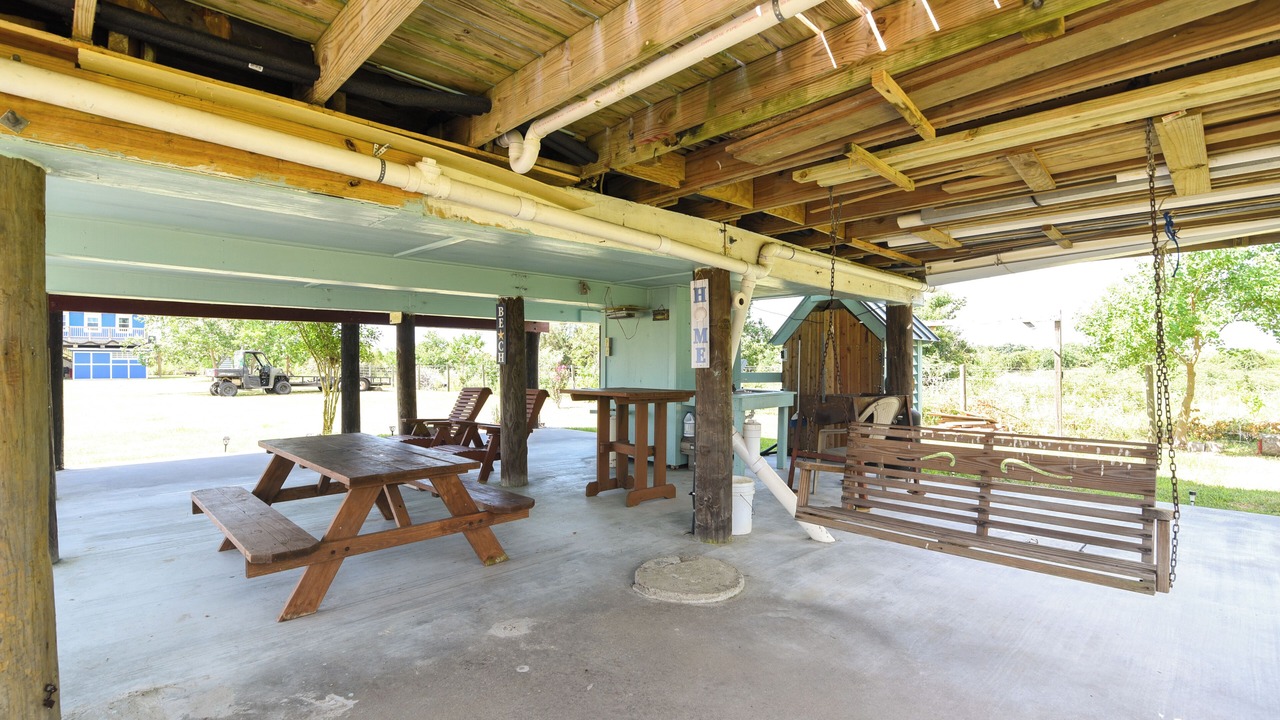 Photo of Outdoor in Crystal Beach