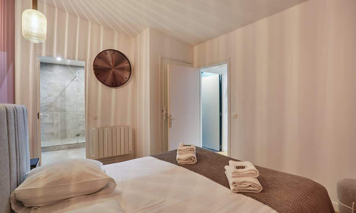 Photo of Bedroom in Batignolles