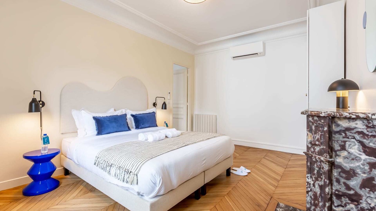 Photo of Bedroom in Faubourg-du-Roule