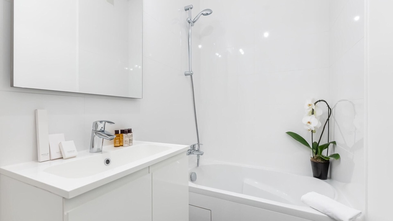 Photo of Bathroom in Faubourg-du-Roule