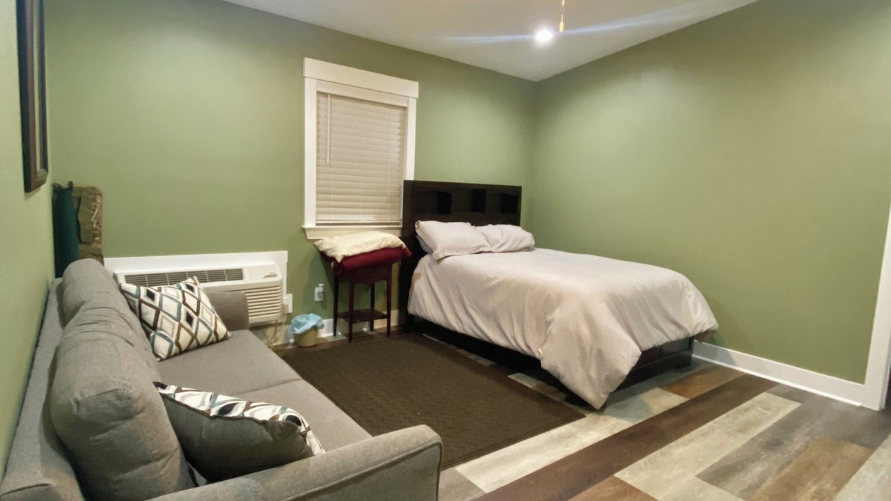 Photo of Bedroom in Salem