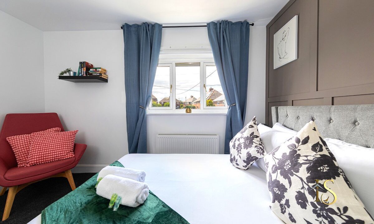 Photo of Bedroom in Esh