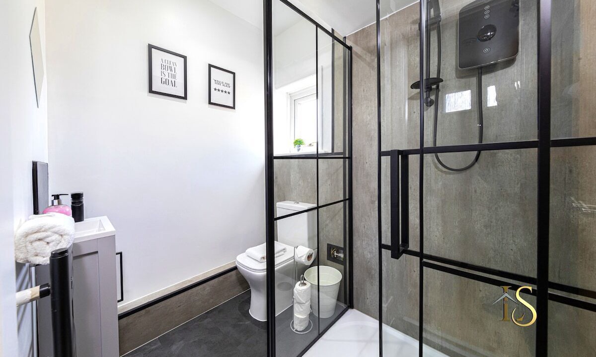 Photo of Bathroom in Esh