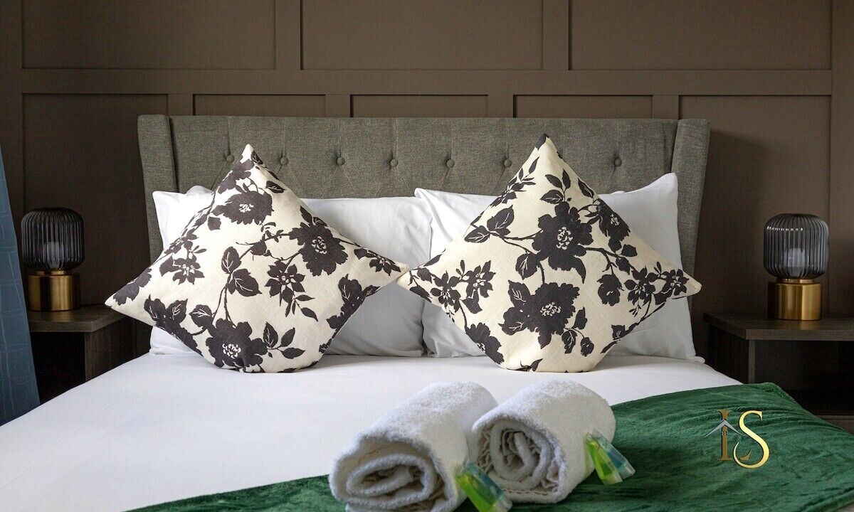 Photo of Bedroom in Esh