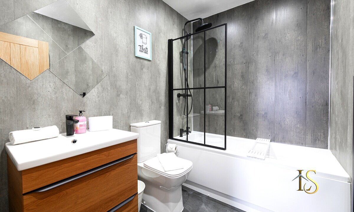 Photo of Bathroom in Esh