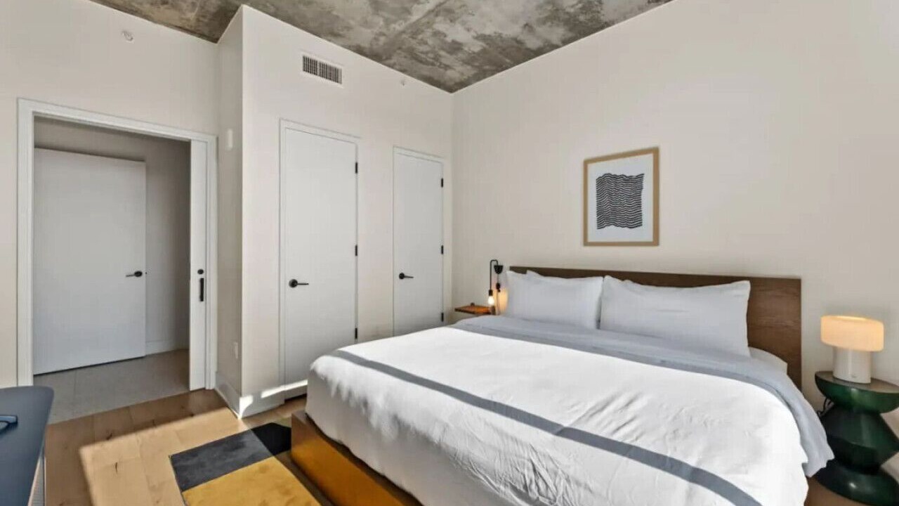 Photo of Bedroom in Rainey Street Historic District