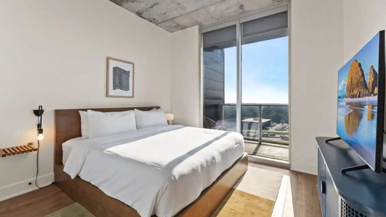 Photo of Bedroom in Rainey Street Historic District