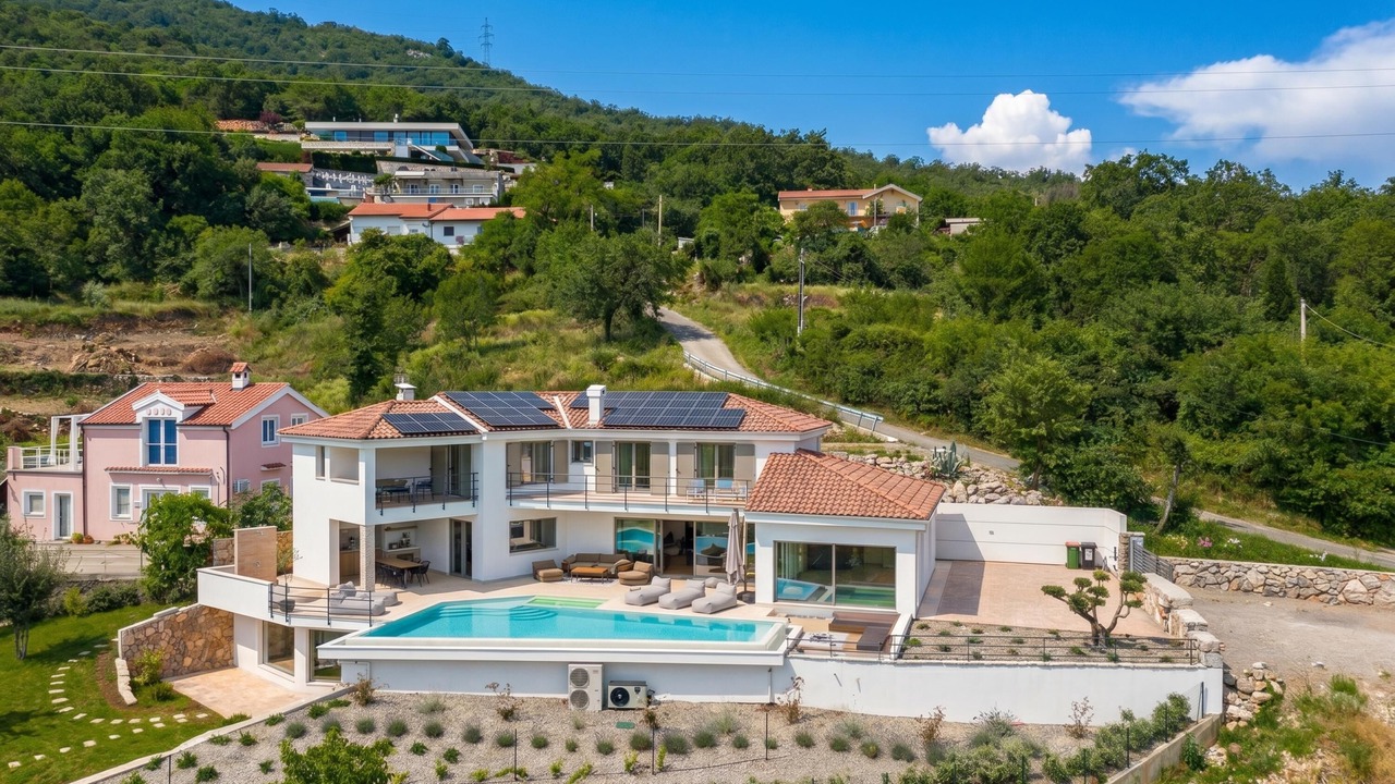 Photo of Outdoor in Bregi