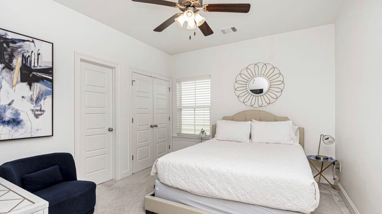 Photo of Bedroom in Highlands - Perkins