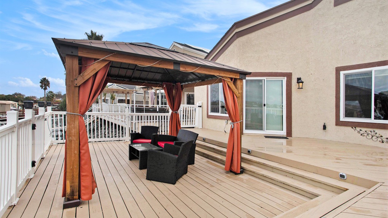 Photo of Patio Balcony in Discovery Bay