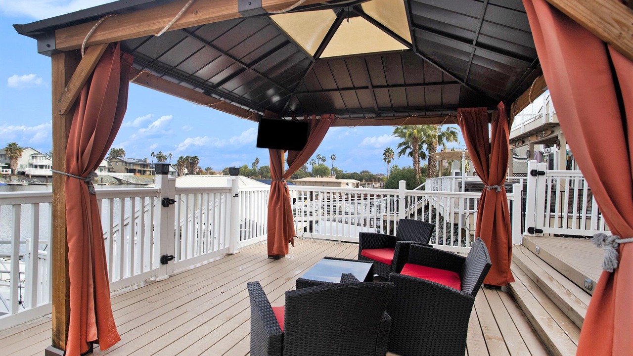 Photo of Patio Balcony in Discovery Bay