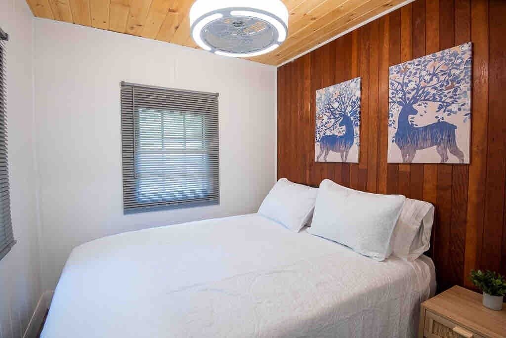 Photo of Bedroom in Fenelon Falls