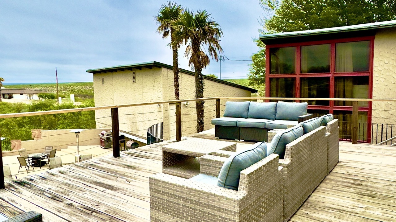 Photo of Patio Balcony in Amistad National Recreational Area