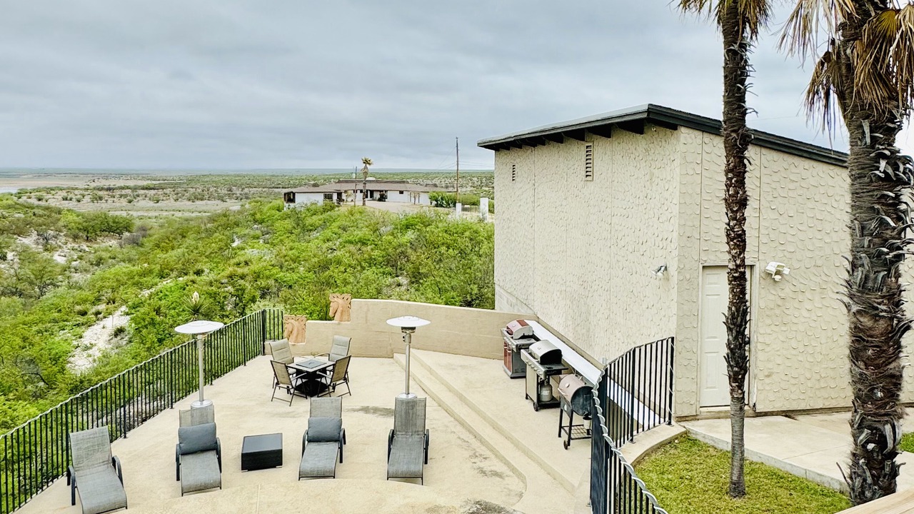 Photo of Patio Balcony in Amistad National Recreational Area