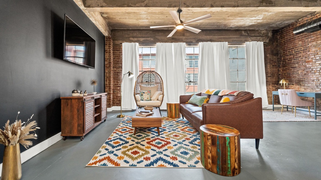 Photo of Livingroom in Central City