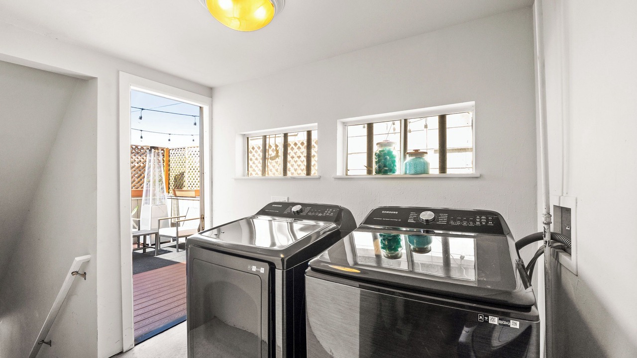 Photo of Others in Downtown Oakland