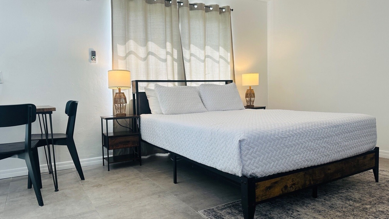 Photo of Bedroom in Wilton Manors