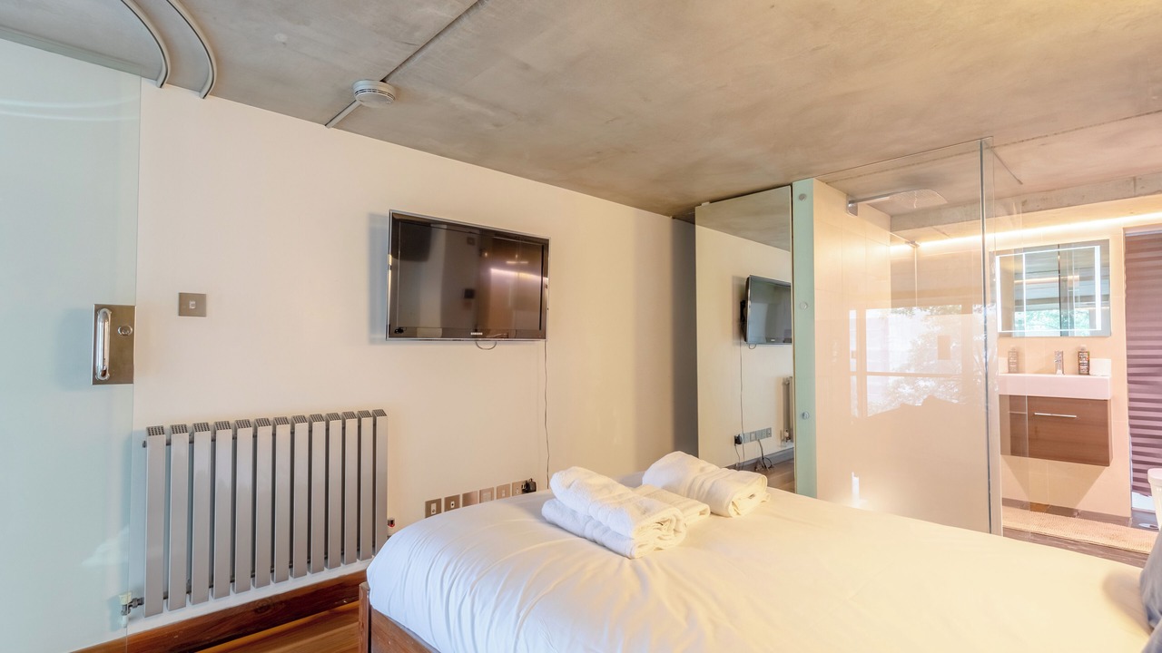 Photo of Bedroom in Hackney