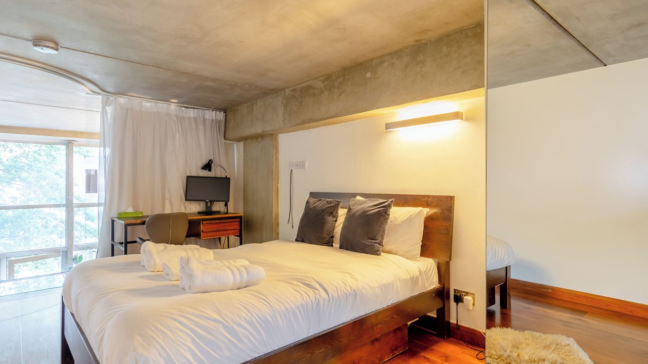 Photo of Bedroom in Hackney