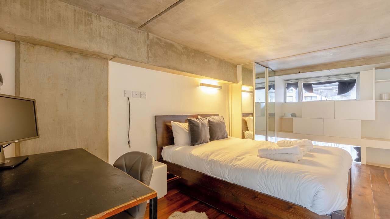 Photo of Bedroom in Hackney