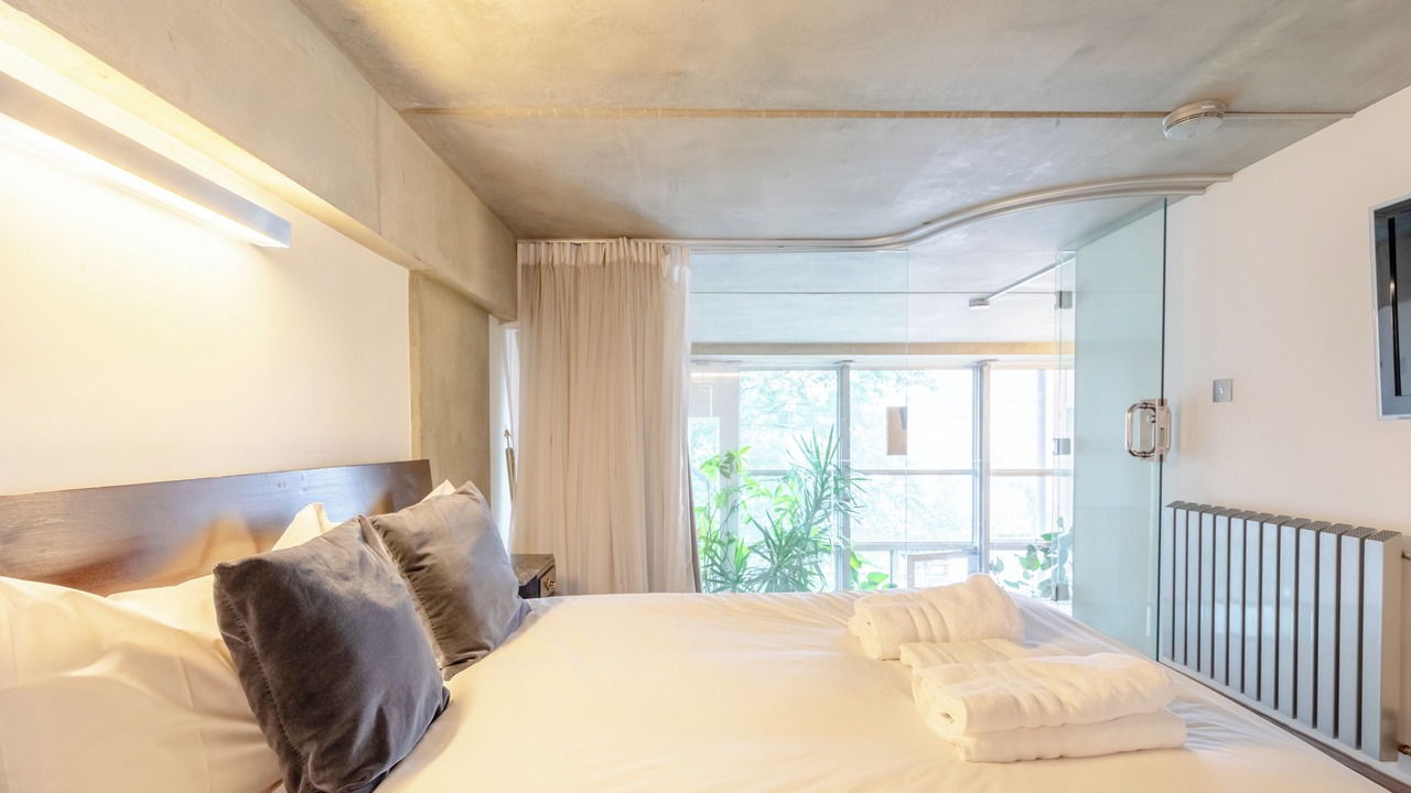 Photo of Bedroom in Hackney