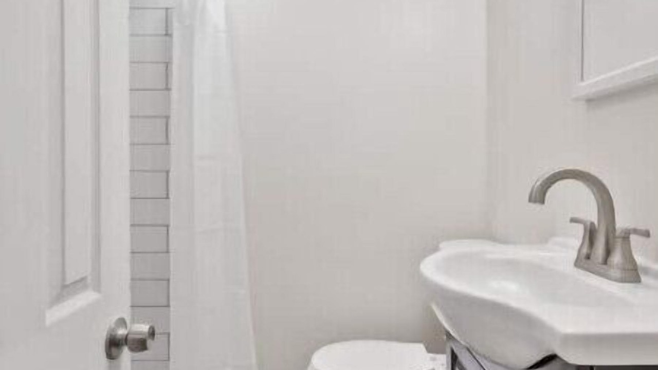 Photo of Bathroom in North Philadelphia