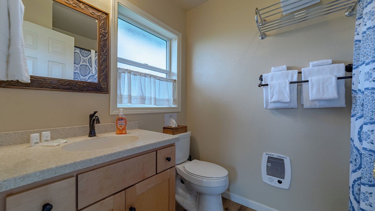 Photo of Bathroom in Orick