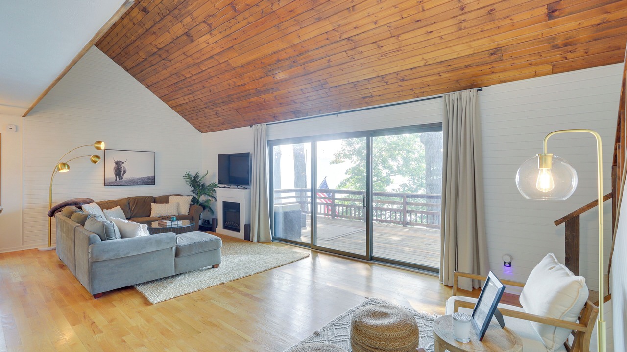 Photo of Bedroom in Sister Lakes