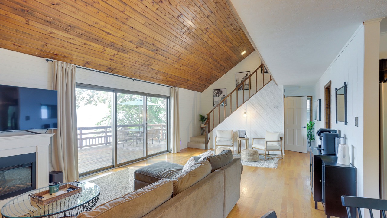 Photo of Livingroom in Sister Lakes