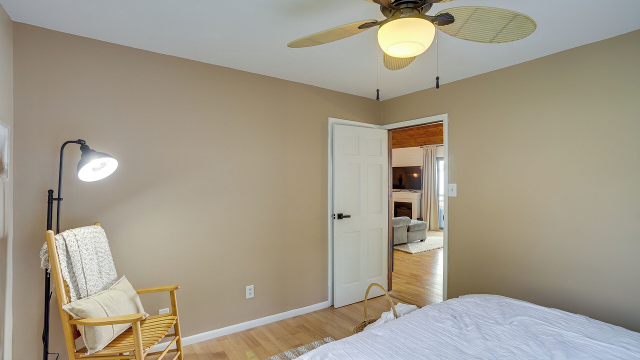 Photo of Bedroom in Sister Lakes